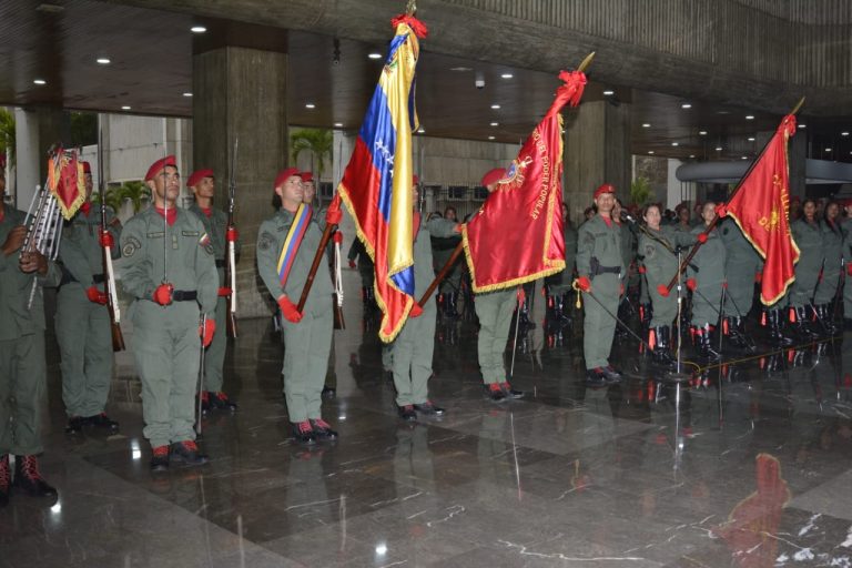 Transmisión de mando del insigne Batallón Caracas