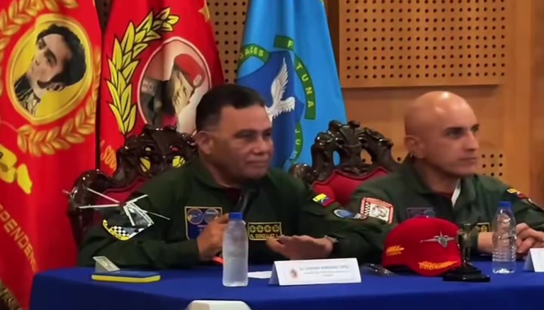 Visita del Ministro del Poder Popular para la Defensa, GJ Gustavo González López a la Academia Militar de la Aviación Bolivariana